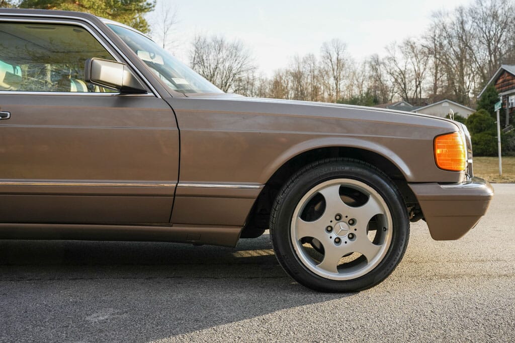 1991 Mercedes-Benz 420SEL Sedan for sale